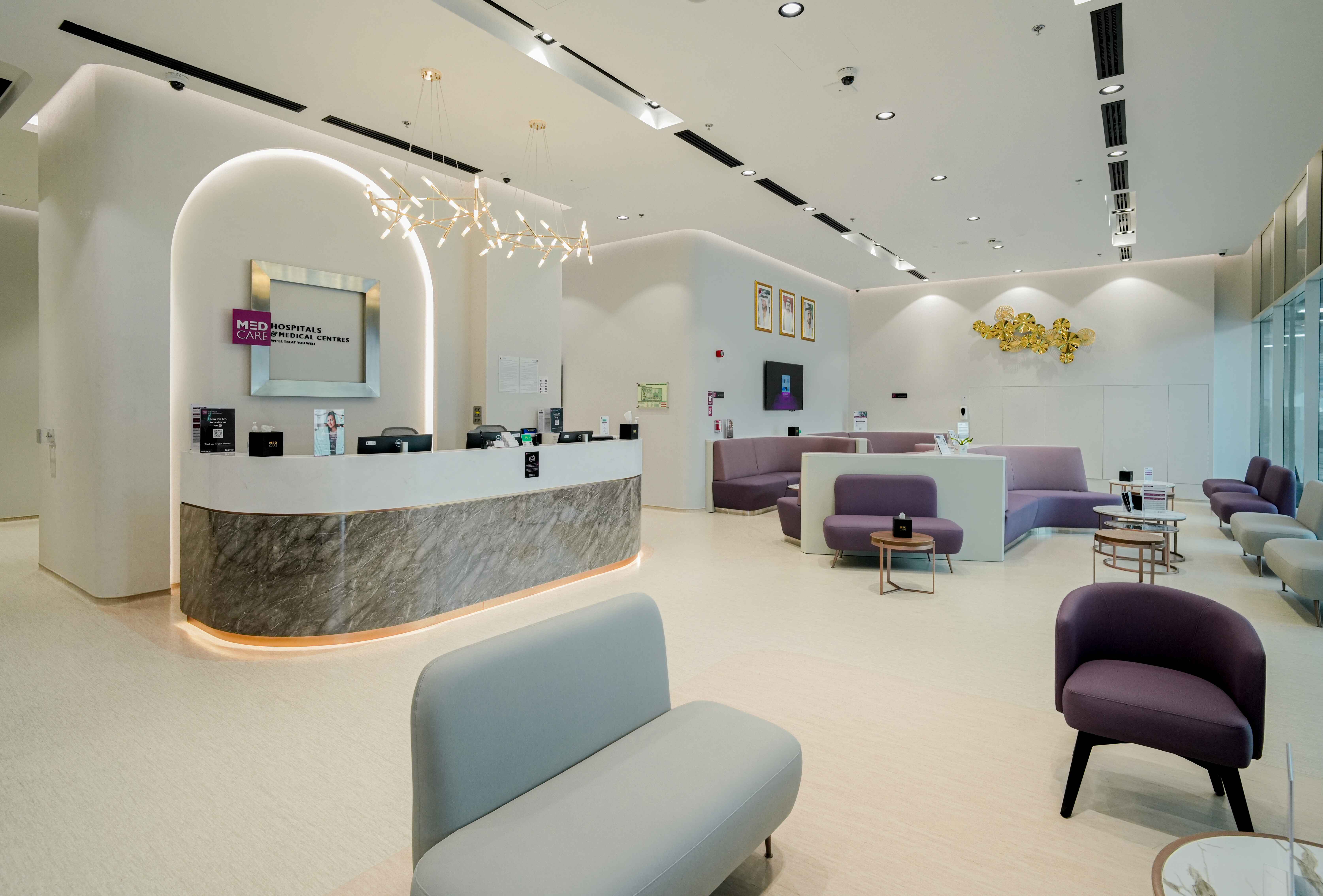 يعد مركز ميدكير الطبي في داماك هيلز